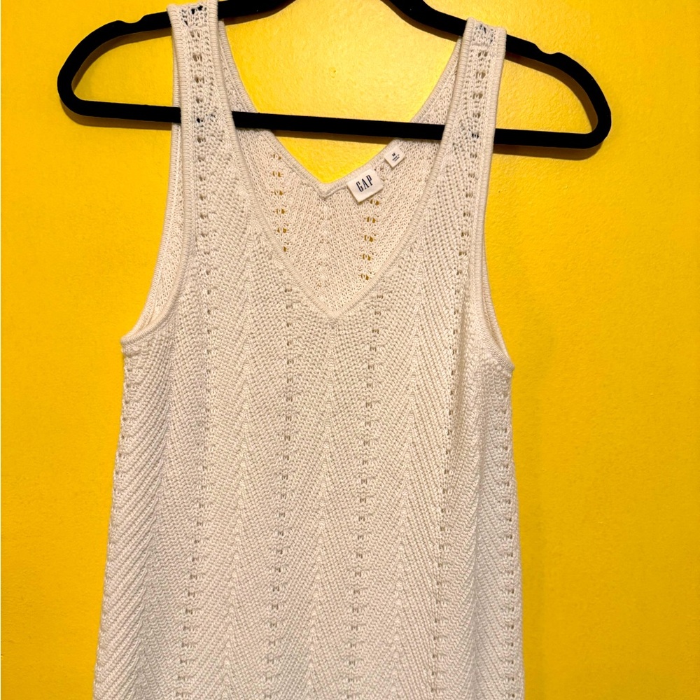 Gap Women’s SweaterTank
Size Large